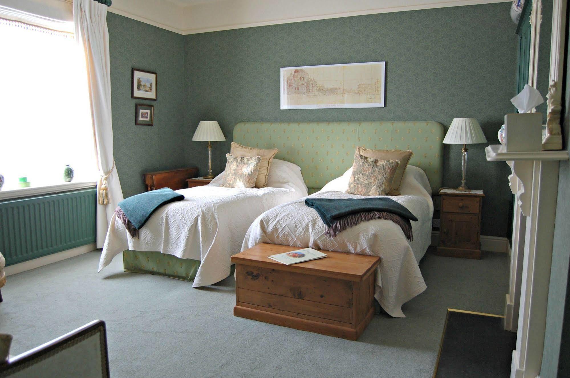 Hotel The Old Vicarage Dolfor Newtown  Exteriér fotografie